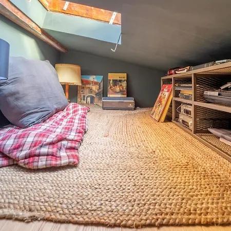 Flat Opera Vendome